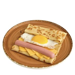 Блин с яйцом, сыром и сосиской