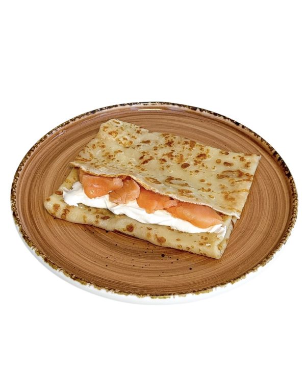 Блин с красной рыбкой и творожным сыром